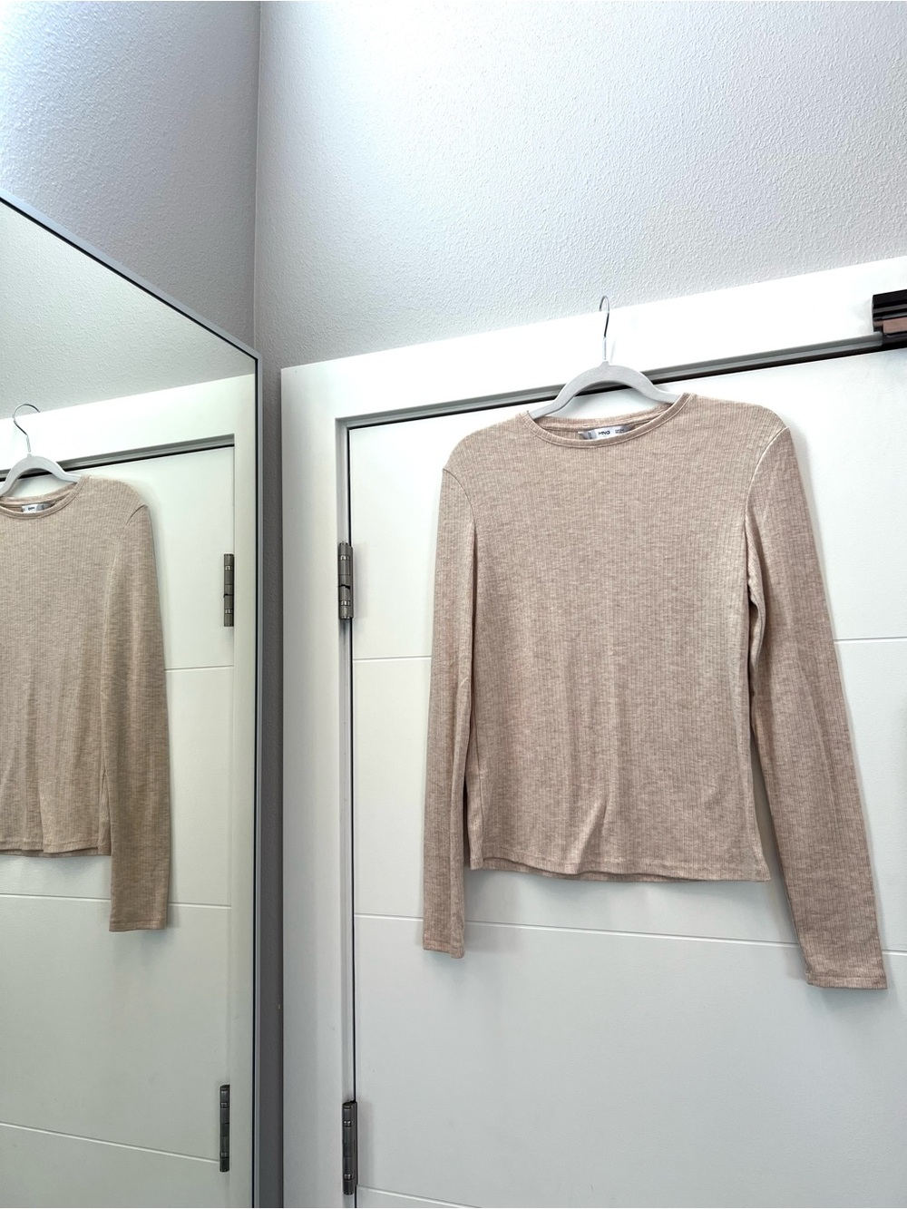 Mango Beige Ribbed Long Sleeve Top size medium